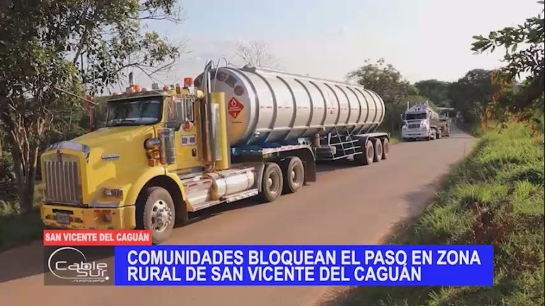 Comunidades bloquean el paso en zona rural de San Vicente Del Caguán