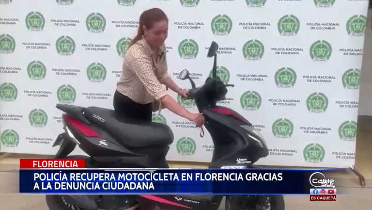 La policía en su trabajo de brindar seguridad a los habitantes de Florencia, recuperó una motocicleta.