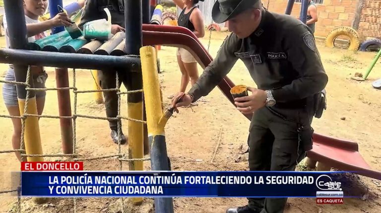 Recientemente, en el barrio las américas de Doncello, se llevó a cabo una destacada actividad de recuperación de un parque infantil.