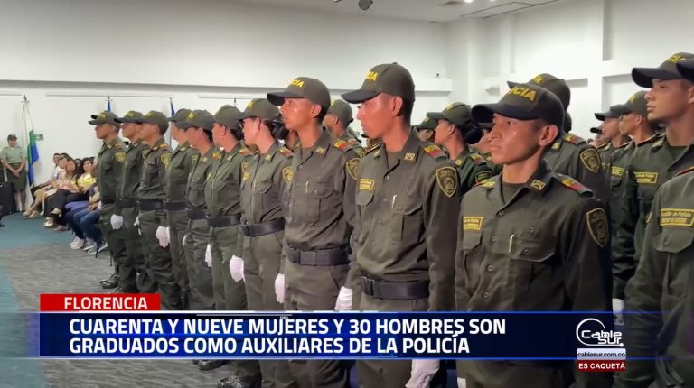 79 hombre y mujeres prestaron el juramento de bandera del curso como auxiliares de Policía quienes fortalecerán la convivencia y seguridad ciudadana de los habitantes del departamento del Caquetá.
