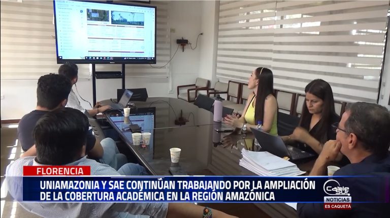 El rector de la universidad de la amazonia entre otras directivas participó de una mesa técnica y de seguimiento al plan de democratización de activos para las universidades públicas.