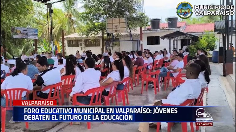 En el foro educativo organizado por la alcaldía de Valparaíso, participaron las siete instituciones educativas del municipio.