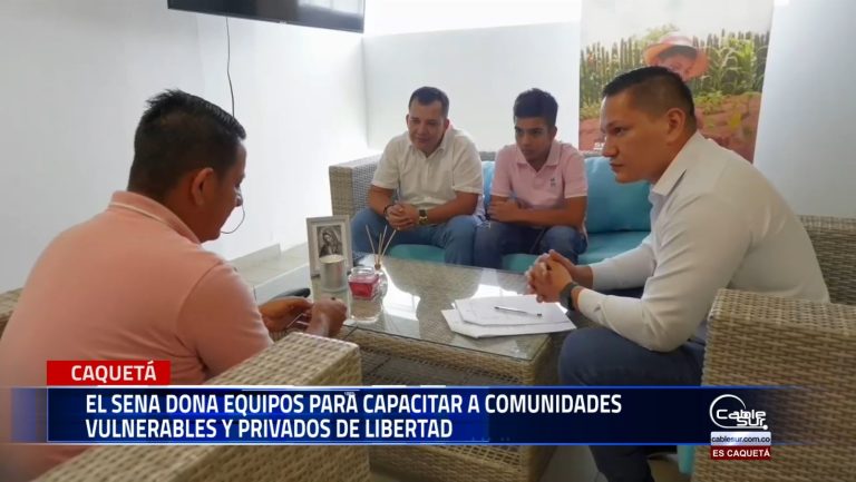 El Sena Caquetá ha realizado importantes donaciones de máquinas de coser y computadores para capacitar a privados de la libertad en la penitenciaría las heliconias y a mujeres víctimas del conflicto en el municipio de Solano. Esta iniciativa busca fomentar el desarrollo integral, la generación de empleo y la formación técnica en áreas como diseño y confección de prendas de vestir, así como en mantenimiento de equipos de cómputo