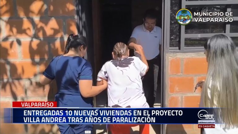 Luego de permanecer paralizado durante 15 años, se realizó la entrega de 10 viviendas en el proyecto villa Andrea, beneficiando a cerca de 80 familias desde su reactivación.
