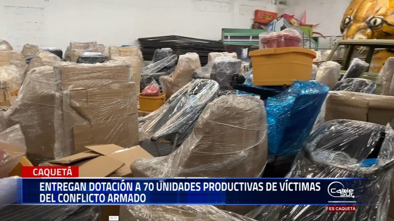 Con una inversión superior a 540 millones de pesos, la Alcaldía de Florencia y la Unidad para las Víctimas entregaron dotación 70 unidades productivas a familias afectadas por el conflicto armado.
