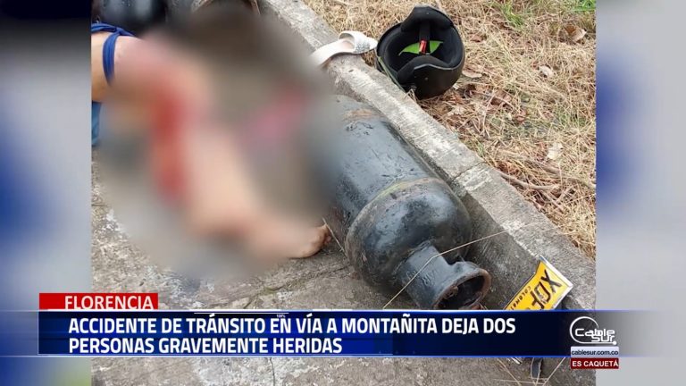 Un aparatoso accidente se registró en la vía que conduce al cementerio Jardines de Paz, en la ruta hacia montañita, donde un vehículo de transporte de gas de la empresa Montagás y una motocicleta.