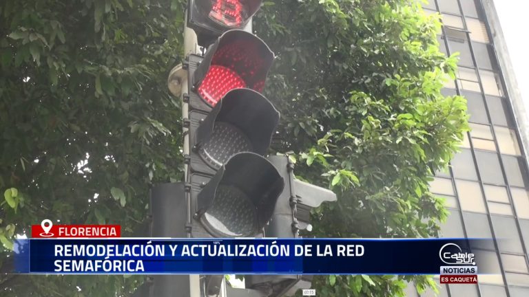 En respuesta al llamado de la comunidad, la Secretaría de Transporte, liderada por Eduardo Becerra, adelanta trabajos de modernización y reparación de la red semafórica en Florencia