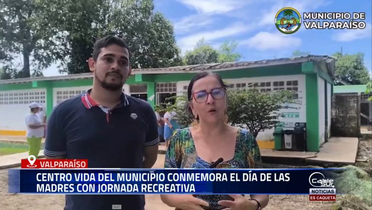 El Centro Vida de Valparaíso organizó una jornada especial para conmemorar el Día de las Madres, con la participación de las mujeres que forman parte activa de este espacio comunitario.