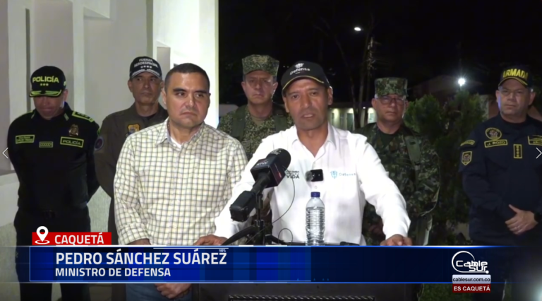 Tras el Consejo de Seguridad Extraordinario realizado en Florencia, presidido por el ministro de Defensa, Pedro Sánchez Suárez, junto a la Gobernación del Caquetá y la cúpula militar y de Policía, se anunció un robusto Plan de Choque para enfrentar a los grupos narcoterroristas que delinquen en el departamento.