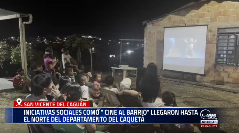En San Vicente del Caguán, la Policía Nacional realizó la jornada “Cine al Parque” en el barrio La Reforma, comuna 2, en articulación con la Junta de Acción Comunal.